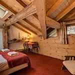 Alpesi faház Pele - Alpes Agency - - Sleeps 11 *