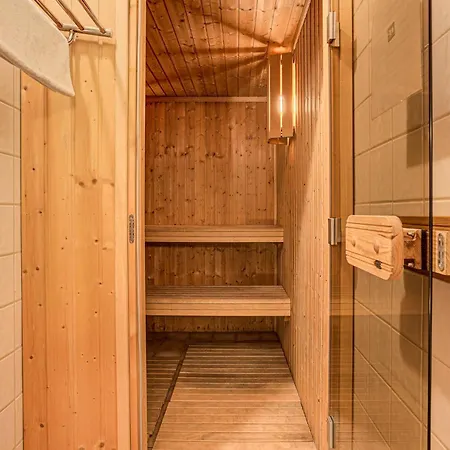 Pele - Alpes Travel - Sleeps 11