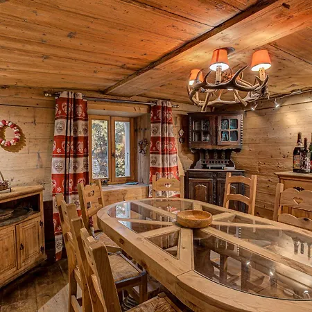 Chalet Pele - Alpes Agency - - Sleeps 11 *
