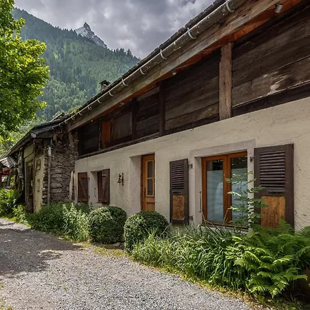 Pele - Alpes Travel - Sleeps 11 Chamonix