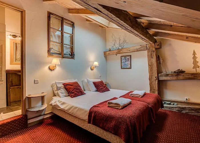 Pele - Alpes Travel - Sleeps 11 *