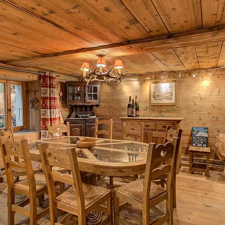 Chalé Chalet Pele - Alpes Agency - Central Chamonix - Sleeps 11 *