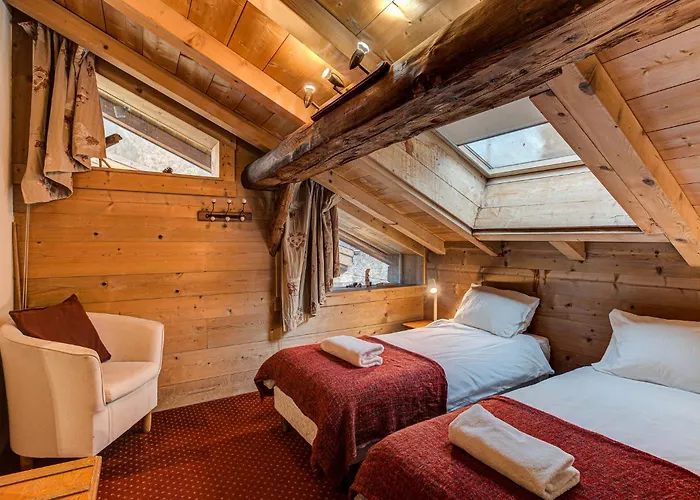 Chalé Chalet Pele - Alpes Agency - Central Chamonix - Sleeps 11 Chamonix