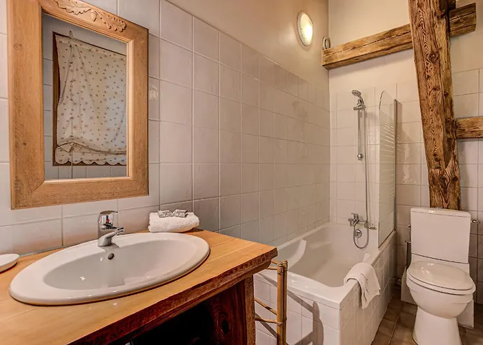 Chalé Chalet Pele - Alpes Agency - Central Chamonix - Sleeps 11 Chamonix